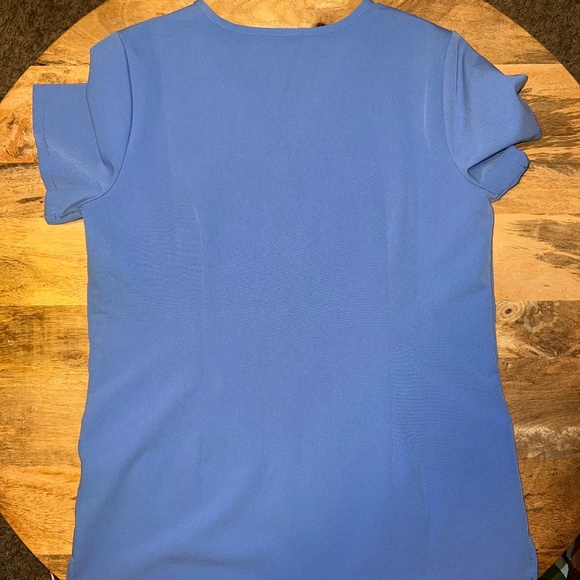 Figs Casma Three-Pocket Scrub Top - Picture 5 of 8